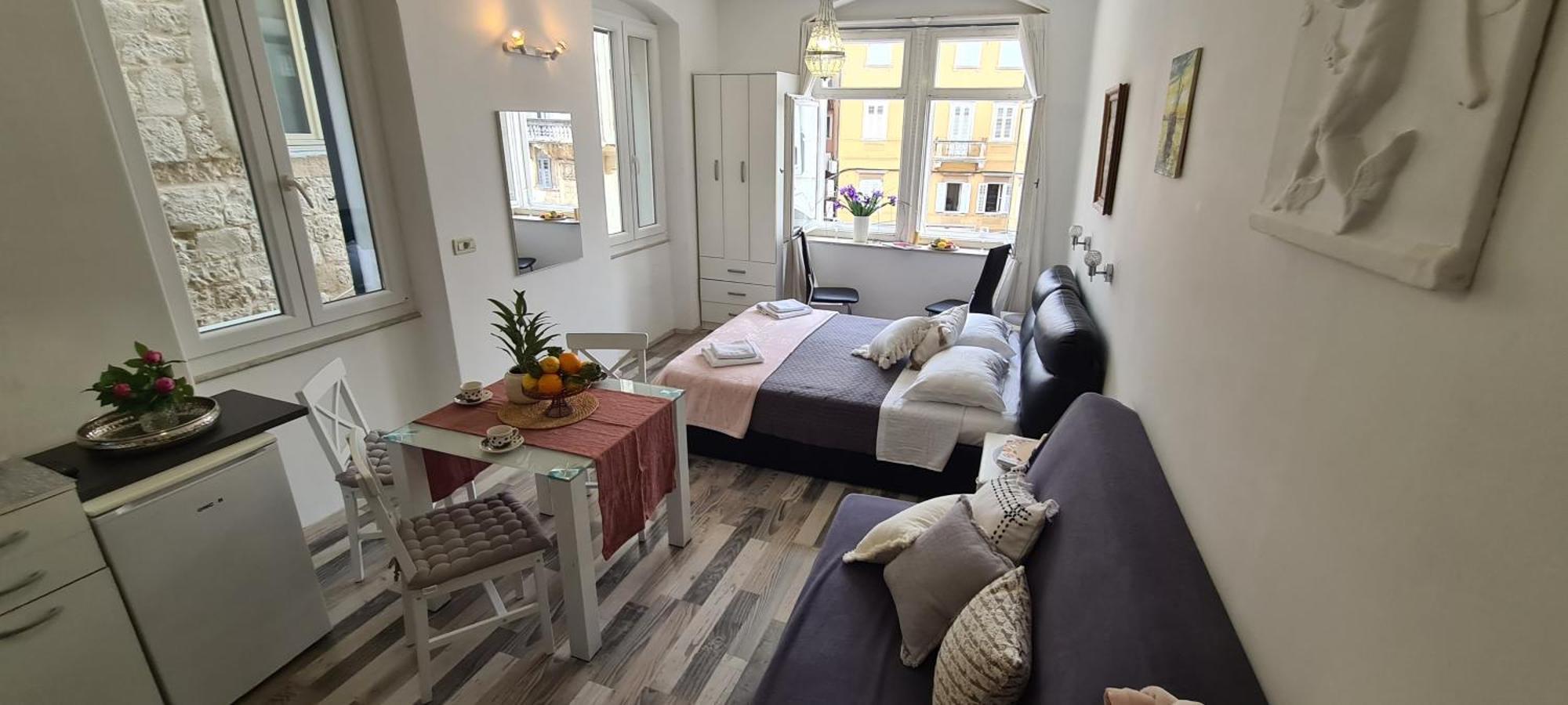 Old Square View Apartment Спліт Екстер'єр фото